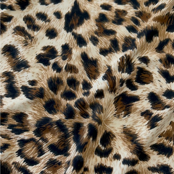 Women’s, Leopard Print, Cutout, Top. - Picture 7 of 12